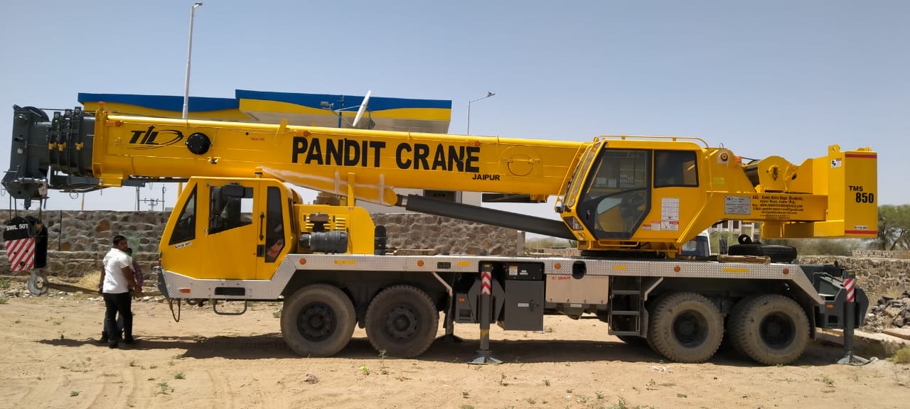 top construction crane hire in Jaipur